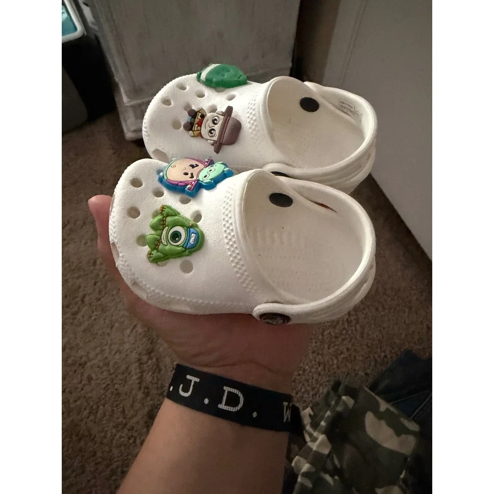 Crocs Toddler Classic Clogs White Toy Story Monsters Inc Charms Size 2/3